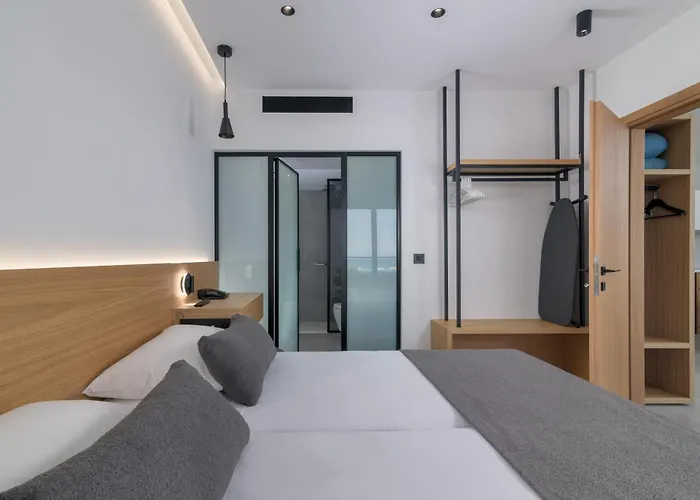 Sun فندق إياليسوس